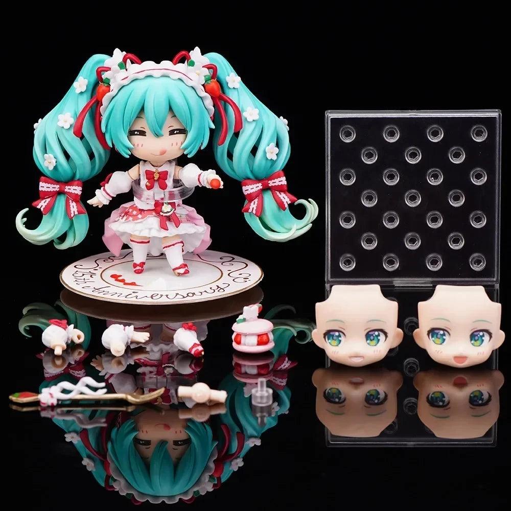 Official Hatsune Miku Figure 15th Anniversary 11cm - Anilovers